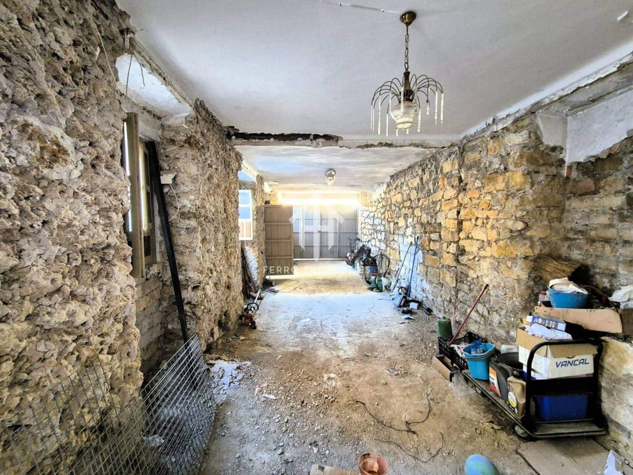 6 Zimmer Villa zu verkaufen in Algarinejo mit Pool - 140.000 € (Ref: 9470158)