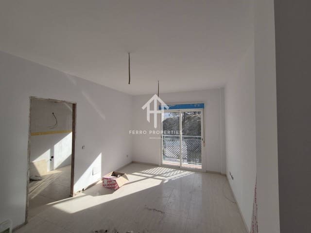 3 soverom Leilighet til salgs i Loja med garasje - € 79 900 (Ref: 9472231)