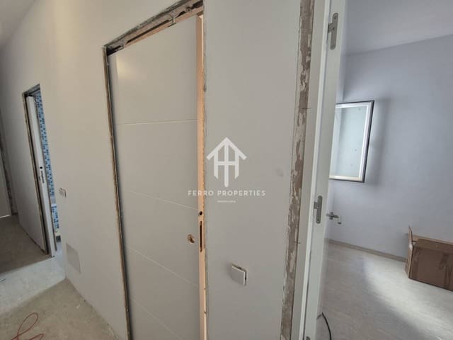 3 soverom Leilighet til salgs i Loja med garasje - € 79 900 (Ref: 9472231)