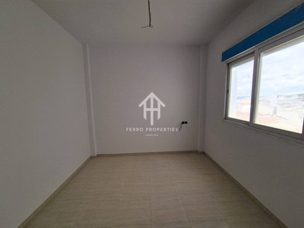 3 chambre Appartement à vendre à Loja avec garage - 92 900 € (Ref: 9473830)