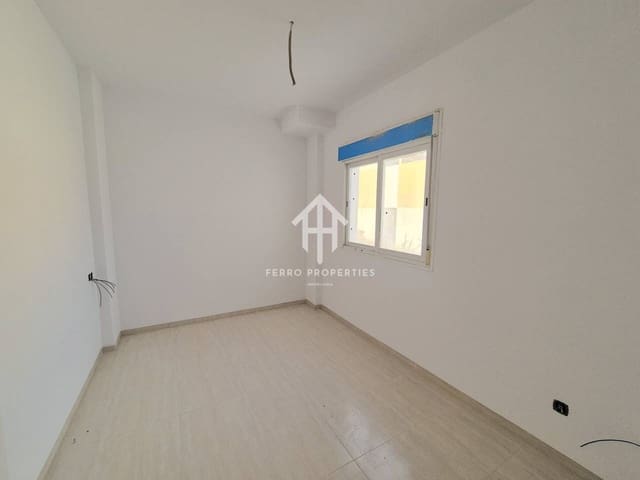 3 chambre Appartement à vendre à Loja avec garage - 92 900 € (Ref: 9473830)