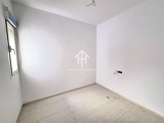 3 chambre Appartement à vendre à Loja avec garage - 92 900 € (Ref: 9473830)