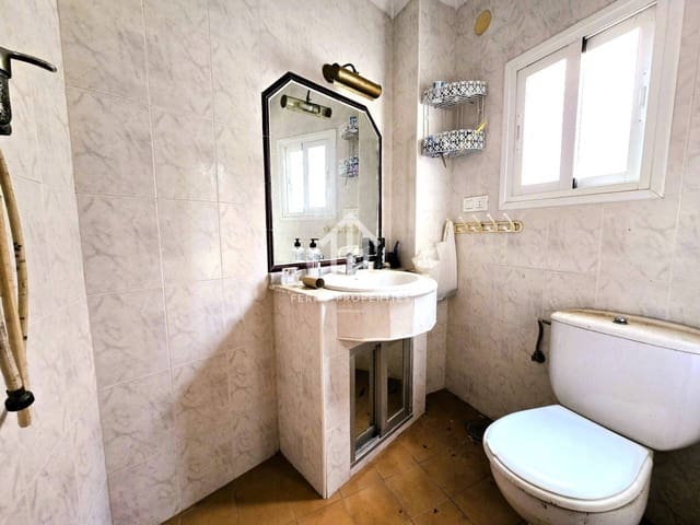 7 soveværelse Byhus til salg i Salar med garage - € 200.000 (Ref: 9473831)