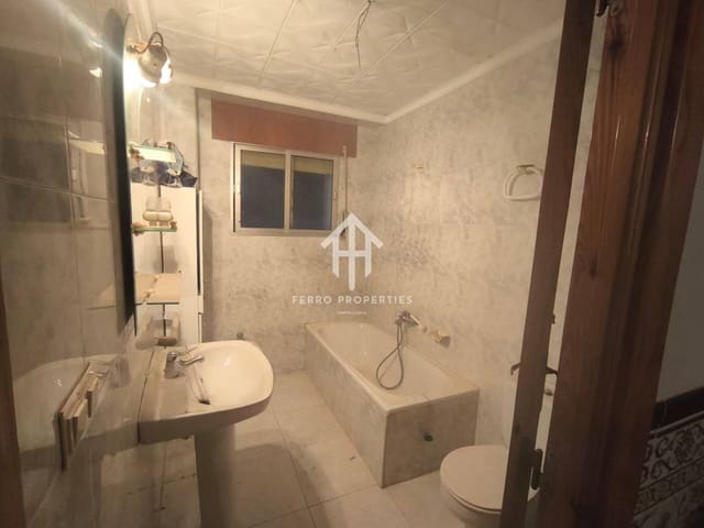 Finca/Landehus til salg i Priego de Córdoba - € 115.000 (Ref: 9475821)