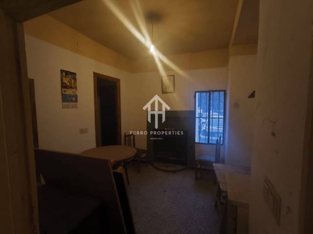 Finca/Landehus til salg i Priego de Córdoba - € 115.000 (Ref: 9475821)