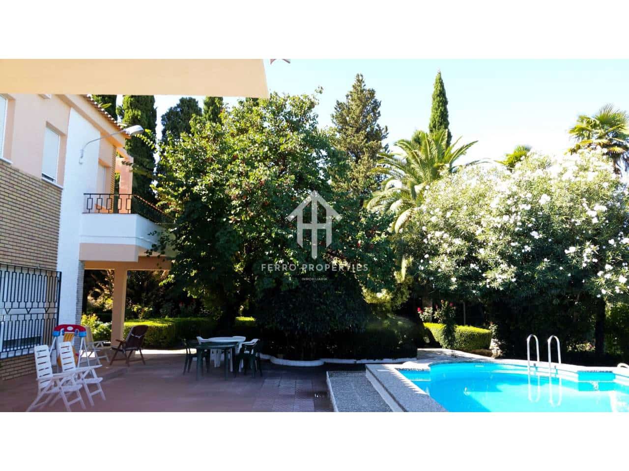 4 bedroom Villa for sale in Loja with pool - € 349,000 (Ref: 9481694)