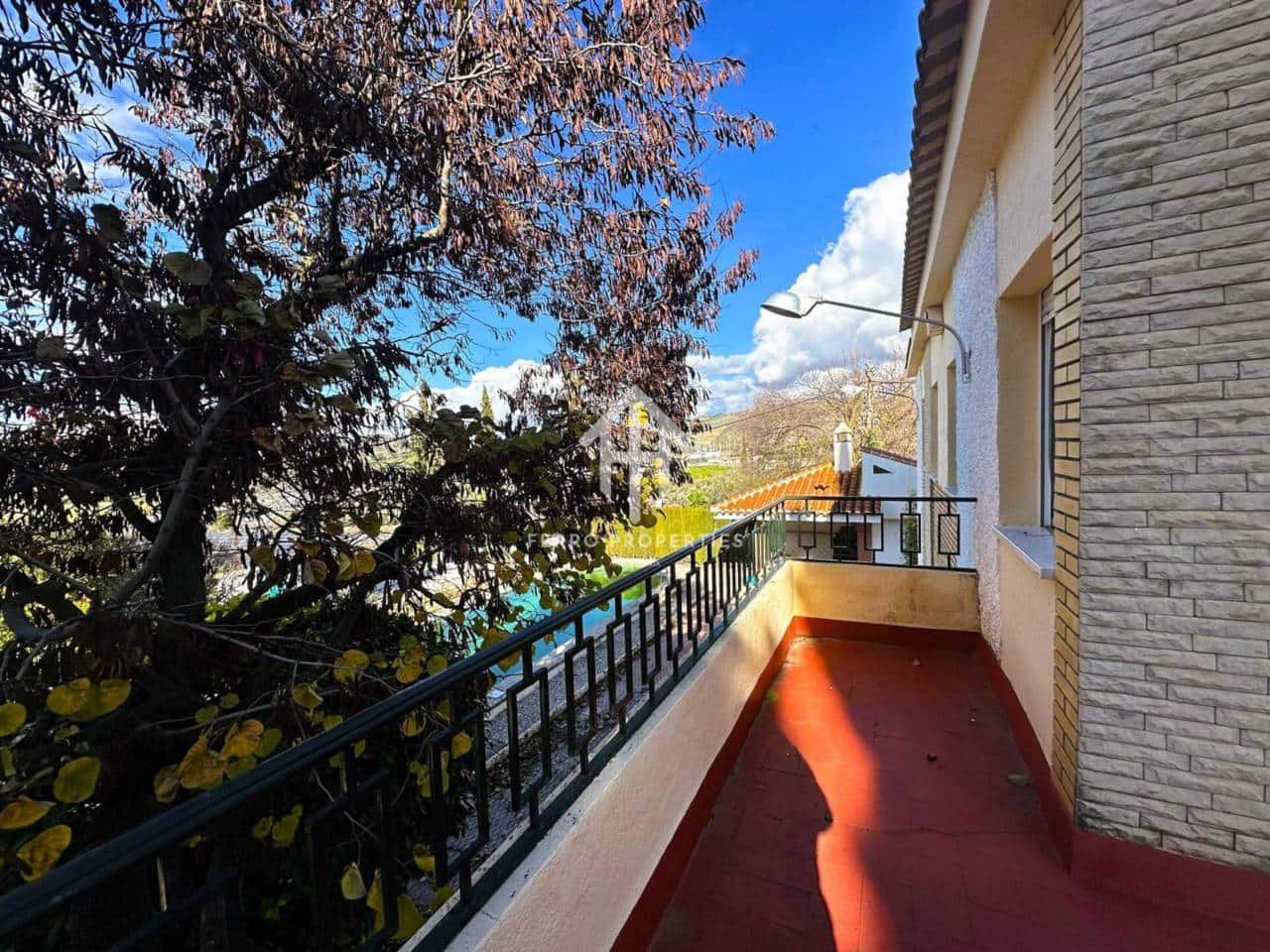 4 bedroom Villa for sale in Loja with pool - € 349,000 (Ref: 9481694)