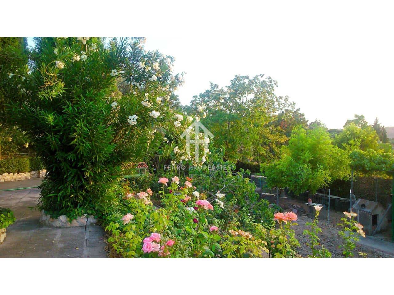 4 bedroom Villa for sale in Loja with pool - € 349,000 (Ref: 9481694)