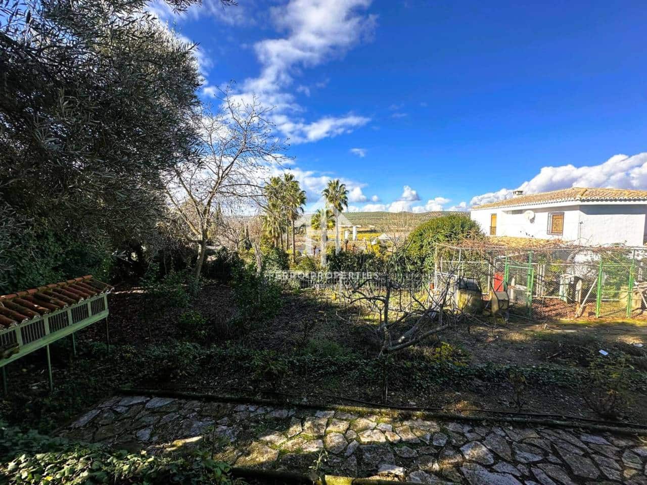 4 bedroom Villa for sale in Loja with pool - € 349,000 (Ref: 9481694)