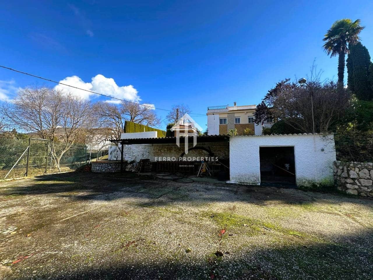 4 bedroom Villa for sale in Loja with pool - € 349,000 (Ref: 9481694)
