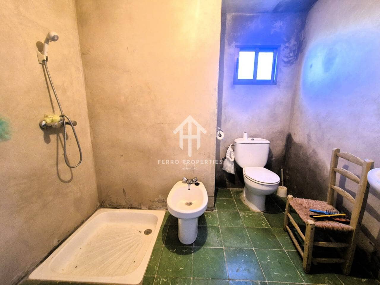 Finca/Casa Rural de 5 habitaciones en Loja en venta - 79.900 € (Ref: 9488058)