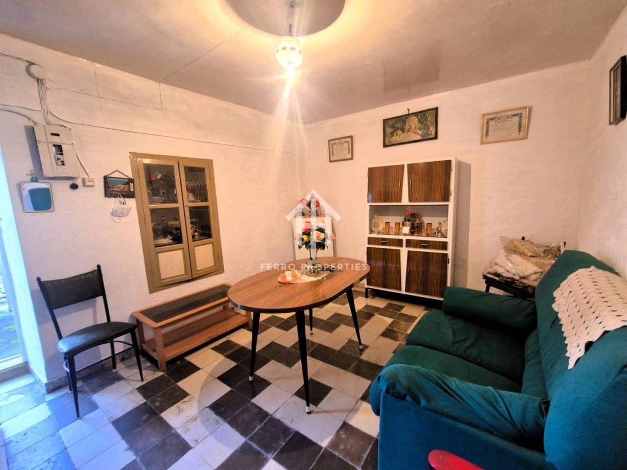 Finca/Casa Rural de 5 habitaciones en Loja en venta - 79.900 € (Ref: 9488058)