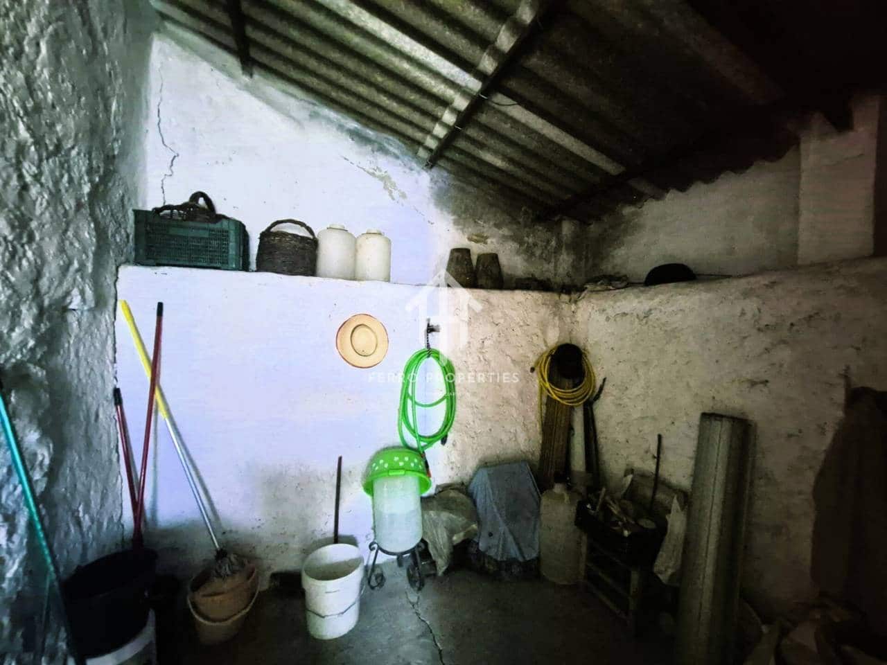 Finca/Casa Rural de 5 habitaciones en Loja en venta - 79.900 € (Ref: 9488058)