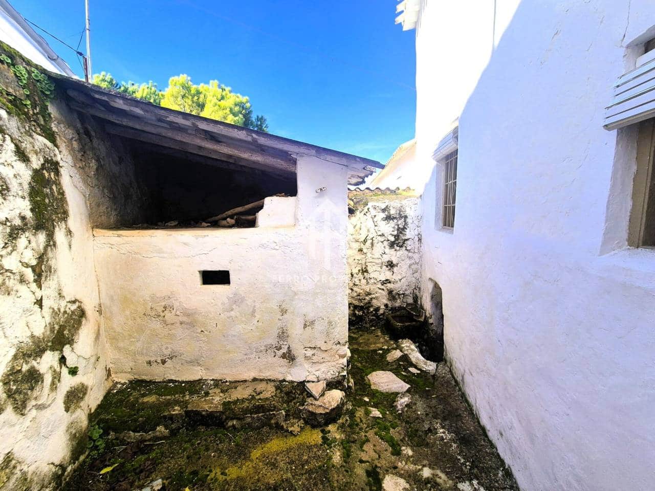 Finca/Casa Rural de 5 habitaciones en Loja en venta - 79.900 € (Ref: 9488058)