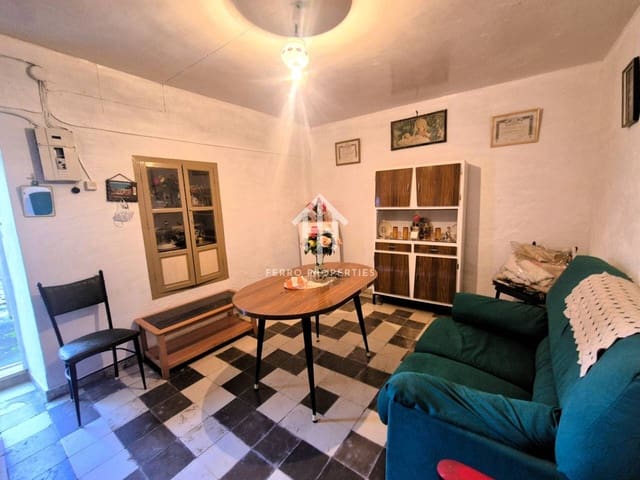 Finca/Casa Rural de 5 habitaciones en Loja en venta - 79.900 € (Ref: 9488058)