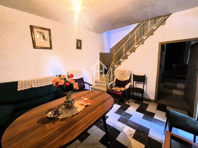 Finca/Casa Rural de 5 habitaciones en Loja en venta - 79.900 € (Ref: 9488058)