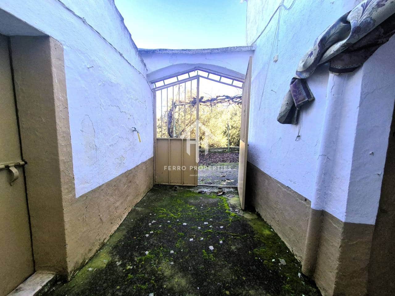 Finca/Casa Rural de 5 habitaciones en Loja en venta - 79.900 € (Ref: 9488058)