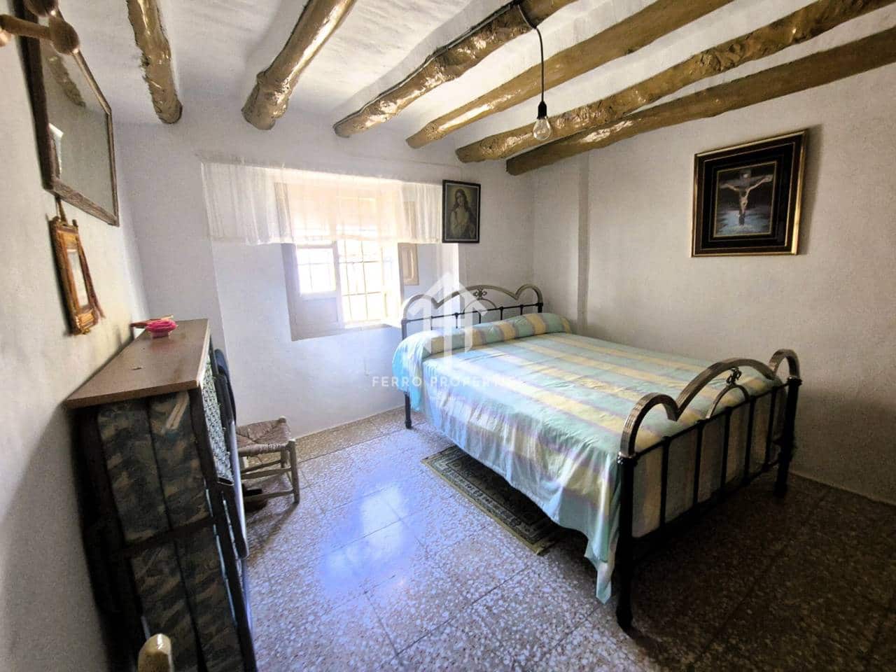 Finca/Casa Rural de 5 habitaciones en Loja en venta - 79.900 € (Ref: 9488058)