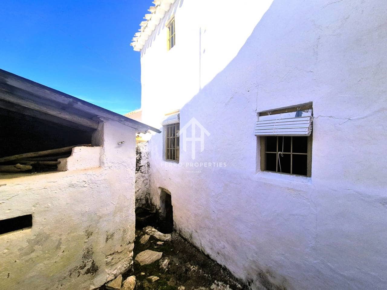 Finca/Casa Rural de 5 habitaciones en Loja en venta - 79.900 € (Ref: 9488058)