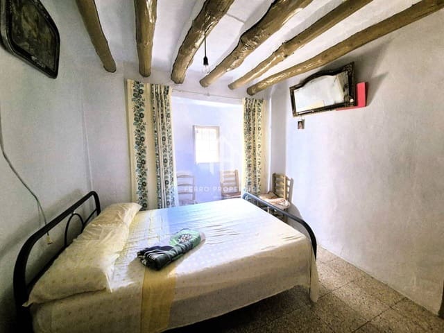 Finca/Casa Rural de 5 habitaciones en Loja en venta - 79.900 € (Ref: 9488058)