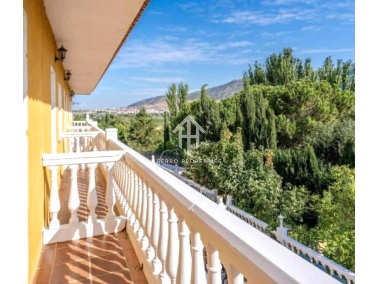 5 bedroom Finca/Country House for sale in Padul with pool garage - € 575,000 (Ref: 9496703)