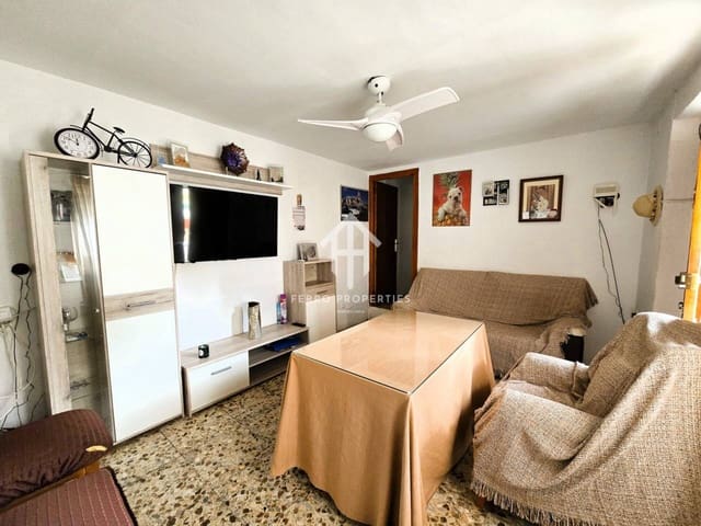 4 bedroom Townhouse for sale in Ventorros de la Laguna, Loja with garage - € 75,000 (Ref: 9496704)