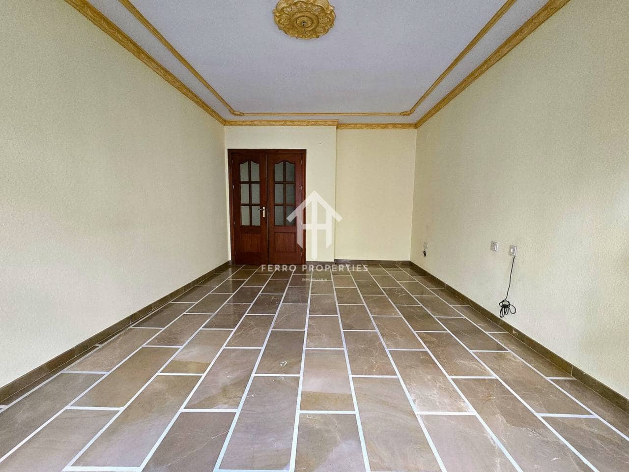 3 bedroom Flat for sale in Loja - € 63,900 (Ref: 9500974)