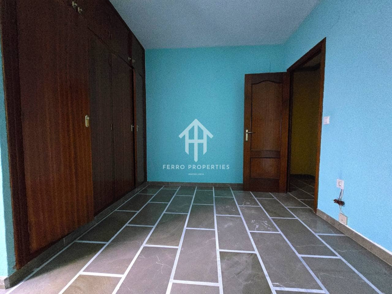 3 bedroom Flat for sale in Loja - € 63,900 (Ref: 9500974)