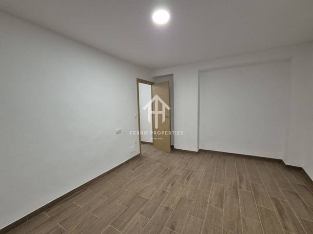 2 bedroom Townhouse for rent in Loja - € 600 (Ref: 9501854)