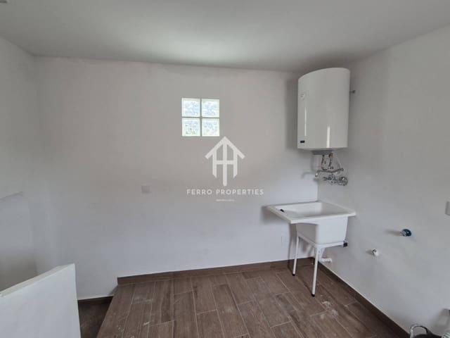 2 bedroom Townhouse for rent in Loja - € 600 (Ref: 9501854)