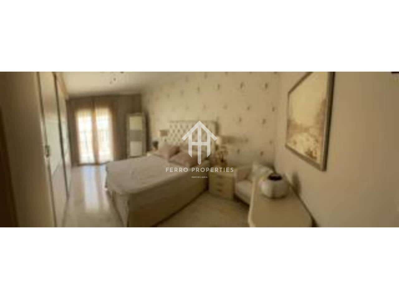 3 bedroom Flat for sale in Loja with garage - € 110,000 (Ref: 9525969)