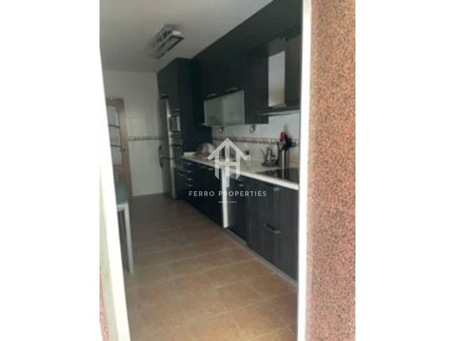 3 bedroom Flat for sale in Loja with garage - € 110,000 (Ref: 9525969)