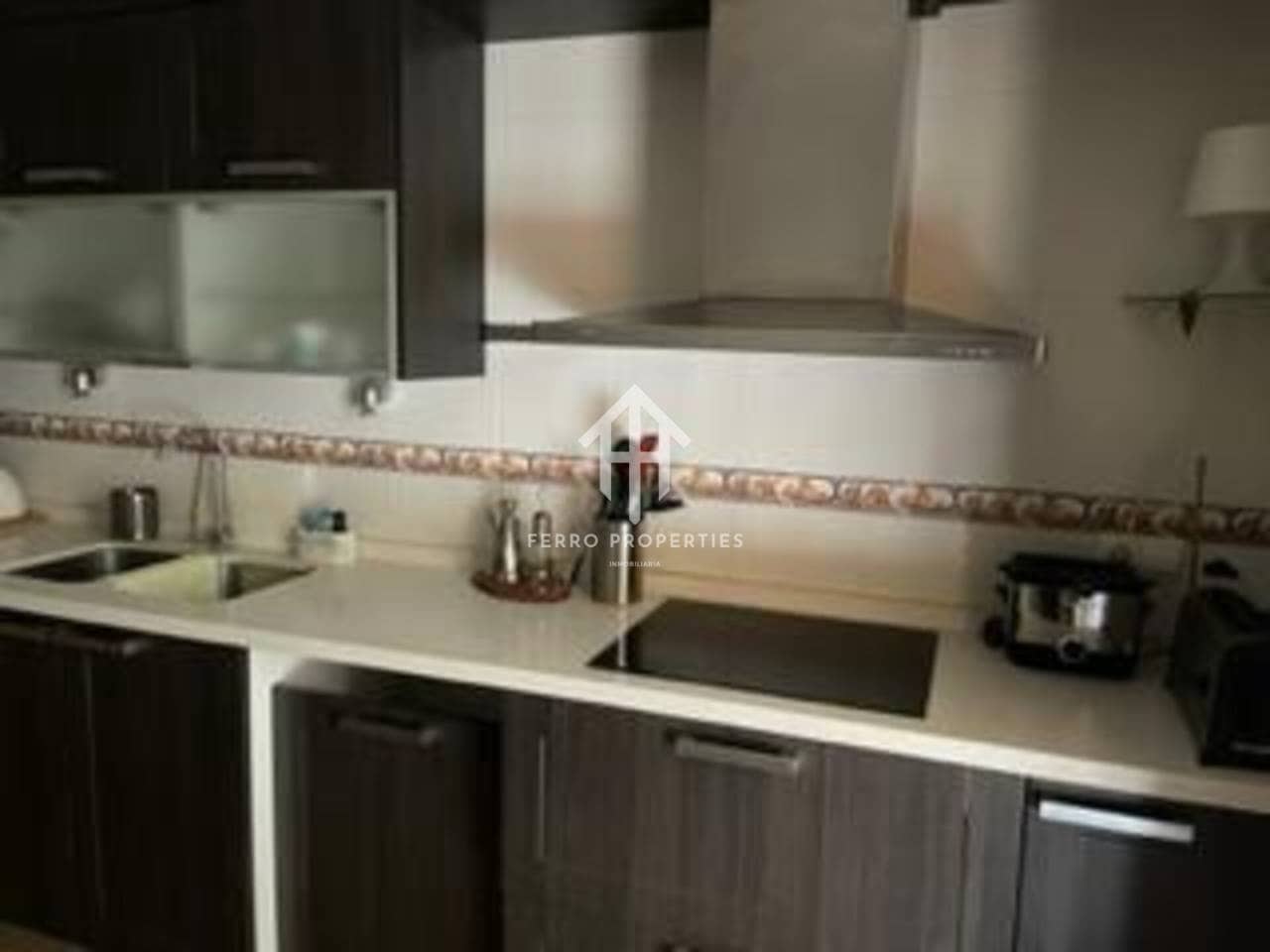 3 bedroom Flat for sale in Loja with garage - € 110,000 (Ref: 9525969)
