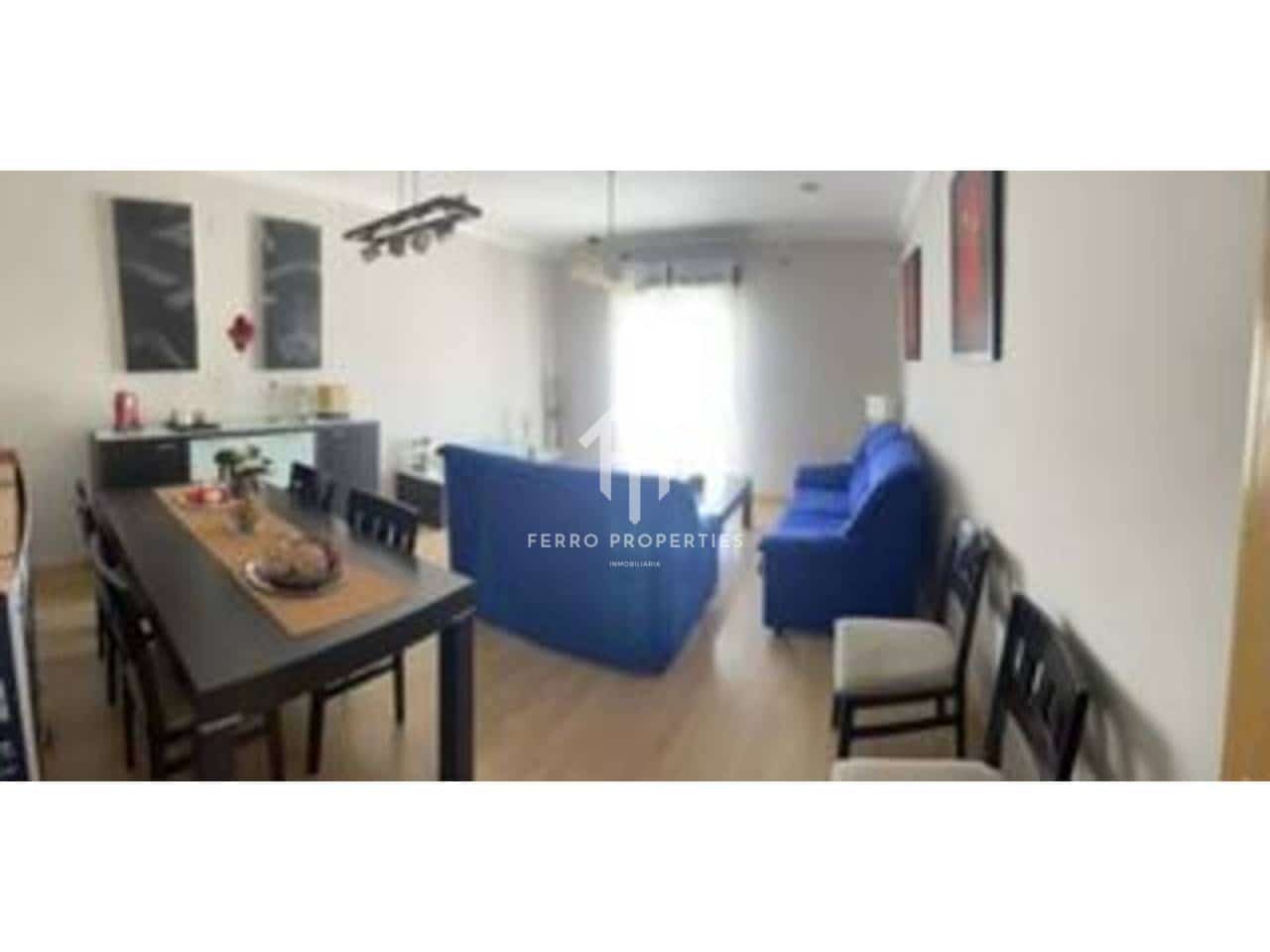 3 bedroom Flat for sale in Loja with garage - € 110,000 (Ref: 9525969)