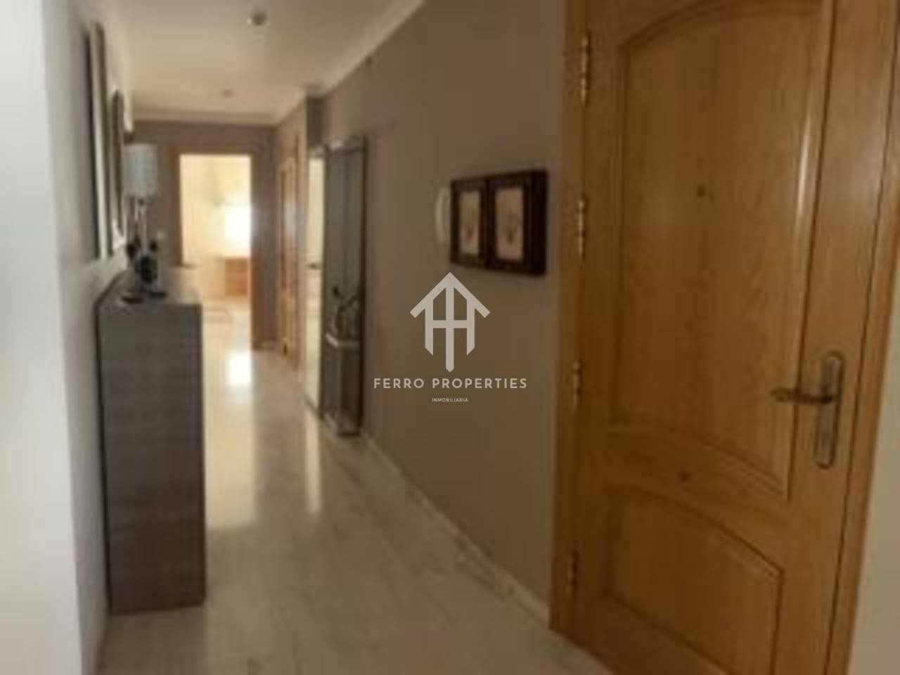 3 bedroom Flat for sale in Loja with garage - € 110,000 (Ref: 9525969)