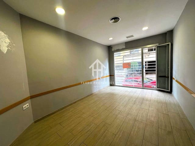 6 soveværelse Erhverv til leje i Loja - € 850 (Ref: 9542884)