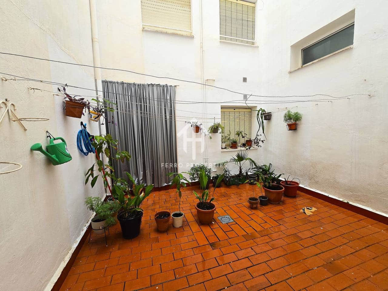 4 bedroom Flat for rent in Loja - € 550 (Ref: 9550448)