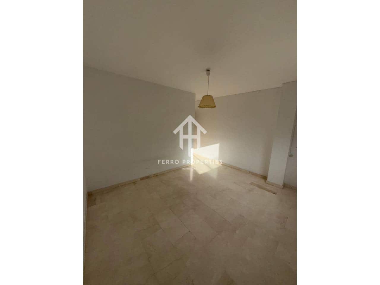 Piso de 3 habitaciones en Loja en venta - 77.500 € (Ref: 9567923)
