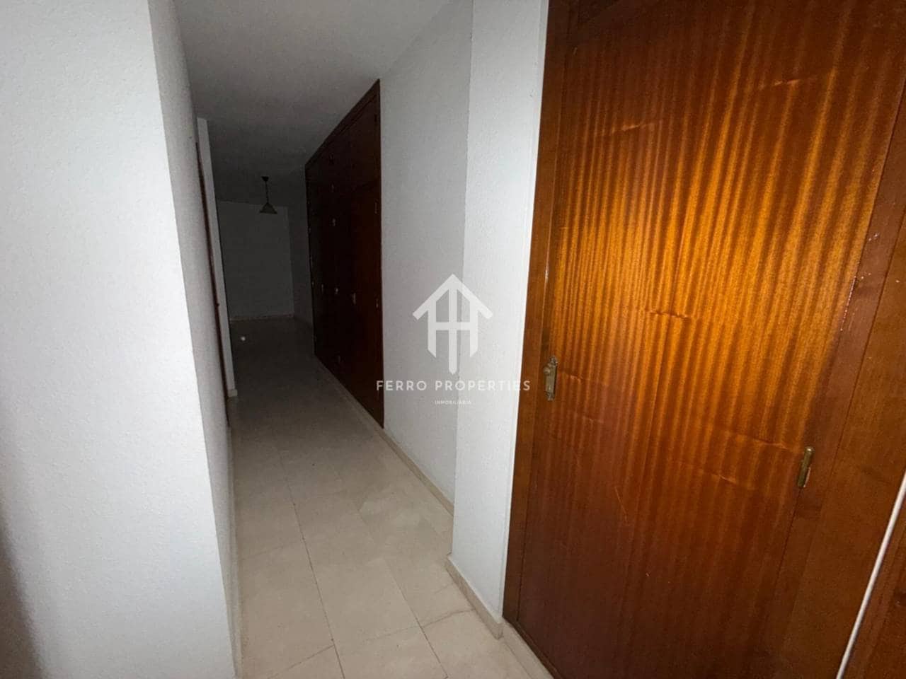 Piso de 3 habitaciones en Loja en venta - 77.500 € (Ref: 9567923)