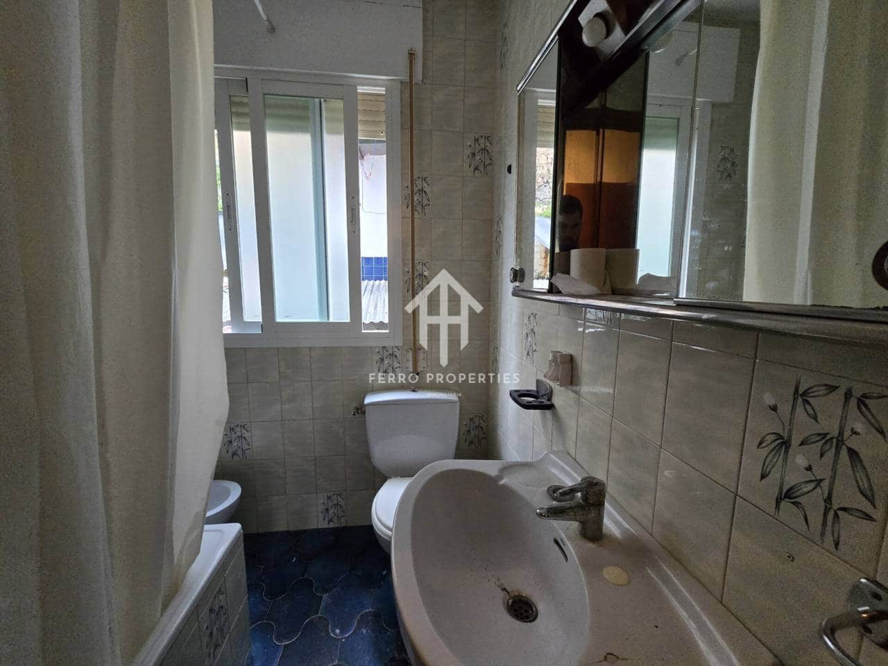 3 makuuhuone Omakotitalo vuokrattavana paikassa Loja - 600 € (Ref: 9570403)