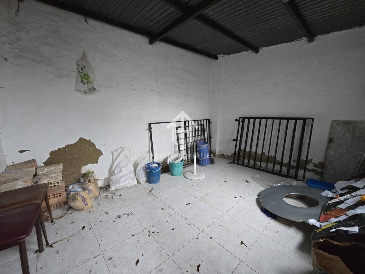 3 makuuhuone Omakotitalo vuokrattavana paikassa Loja - 600 € (Ref: 9570403)