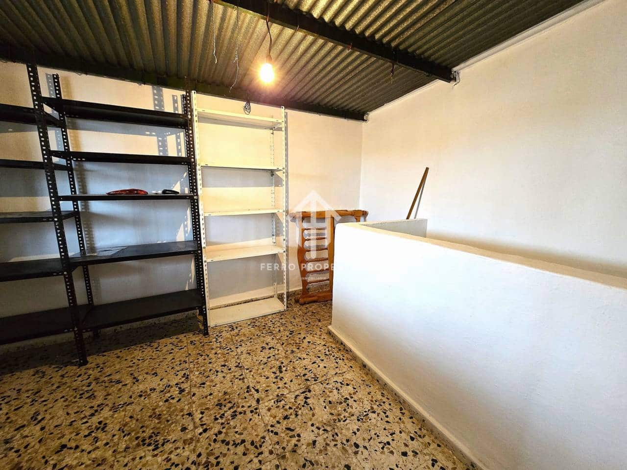 3 makuuhuone Omakotitalo vuokrattavana paikassa Loja - 600 € (Ref: 9570403)