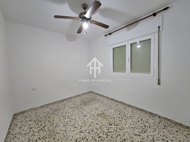 3 makuuhuone Omakotitalo vuokrattavana paikassa Loja - 600 € (Ref: 9570403)