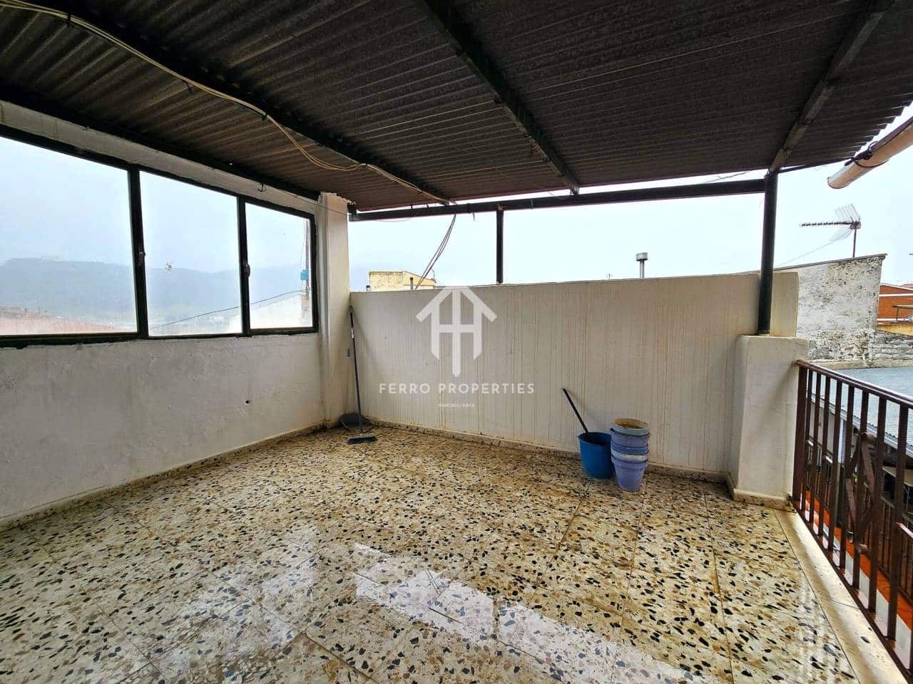 3 makuuhuone Omakotitalo vuokrattavana paikassa Loja - 600 € (Ref: 9570403)