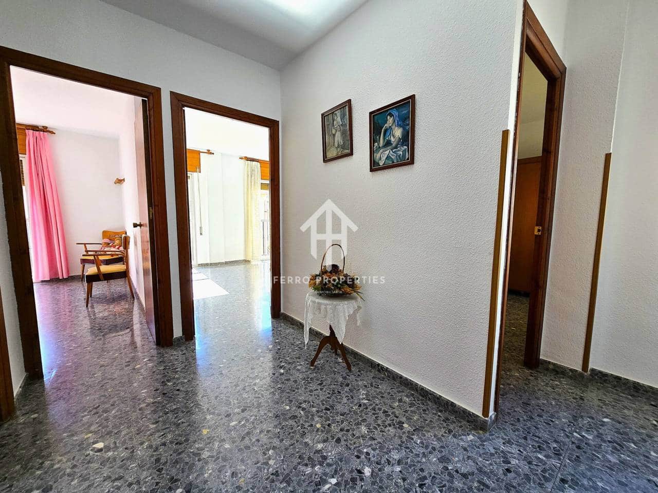 4 bedroom Flat for sale in Loja - € 63,000 (Ref: 9585274)