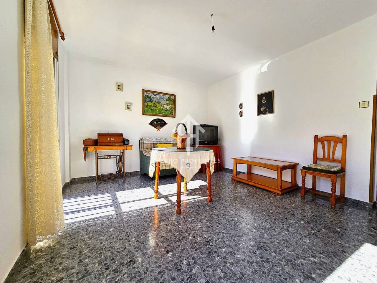4 bedroom Flat for sale in Loja - € 63,000 (Ref: 9585274)