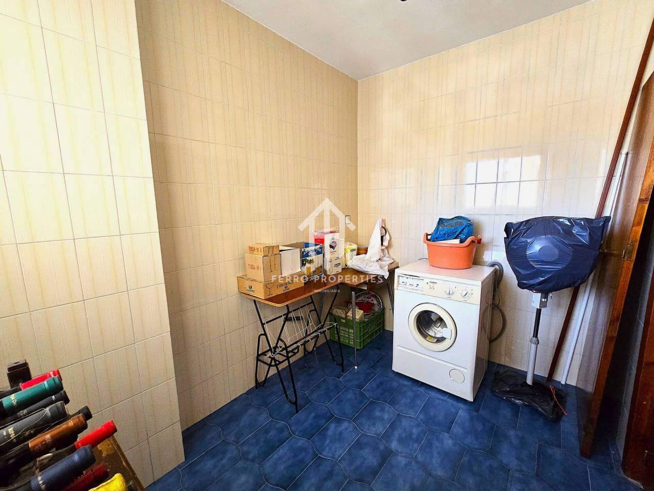 4 bedroom Flat for sale in Loja - € 63,000 (Ref: 9585274)