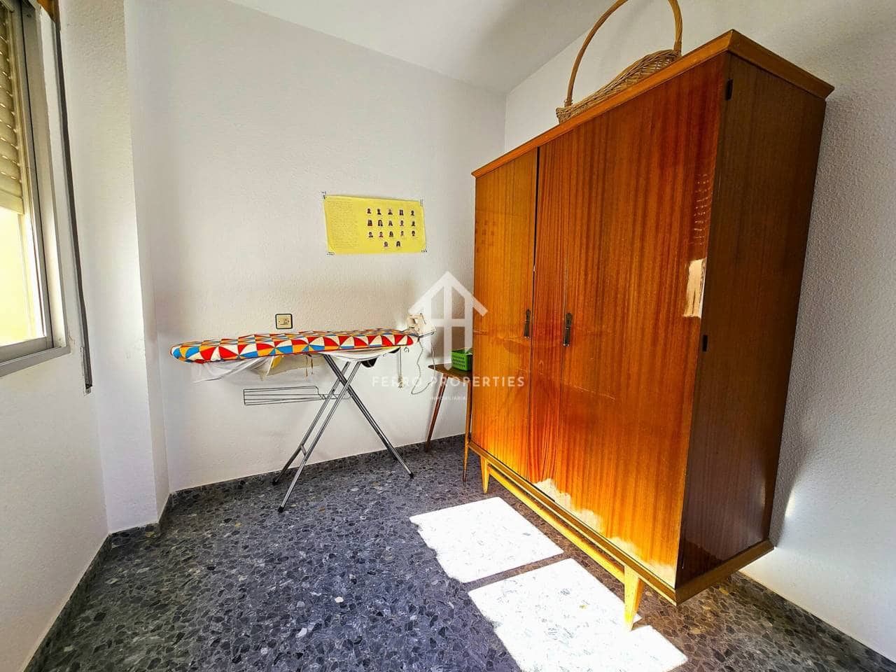 4 bedroom Flat for sale in Loja - € 63,000 (Ref: 9585274)