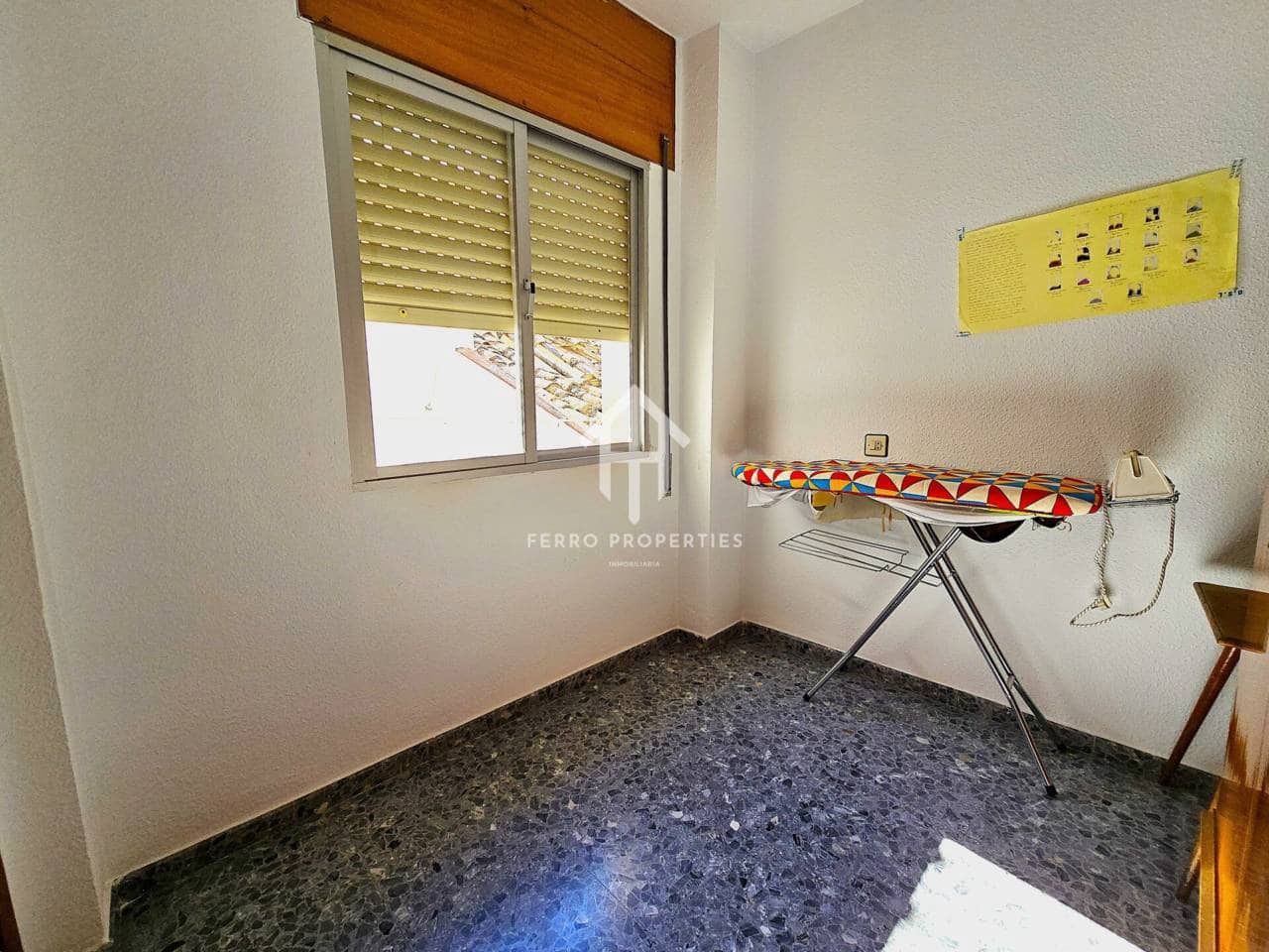 4 bedroom Flat for sale in Loja - € 63,000 (Ref: 9585274)