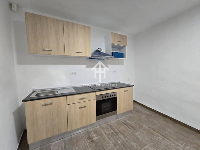 2 Zimmer Haus zu verkaufen in Loja - 75.000 € (Ref: 9598530)